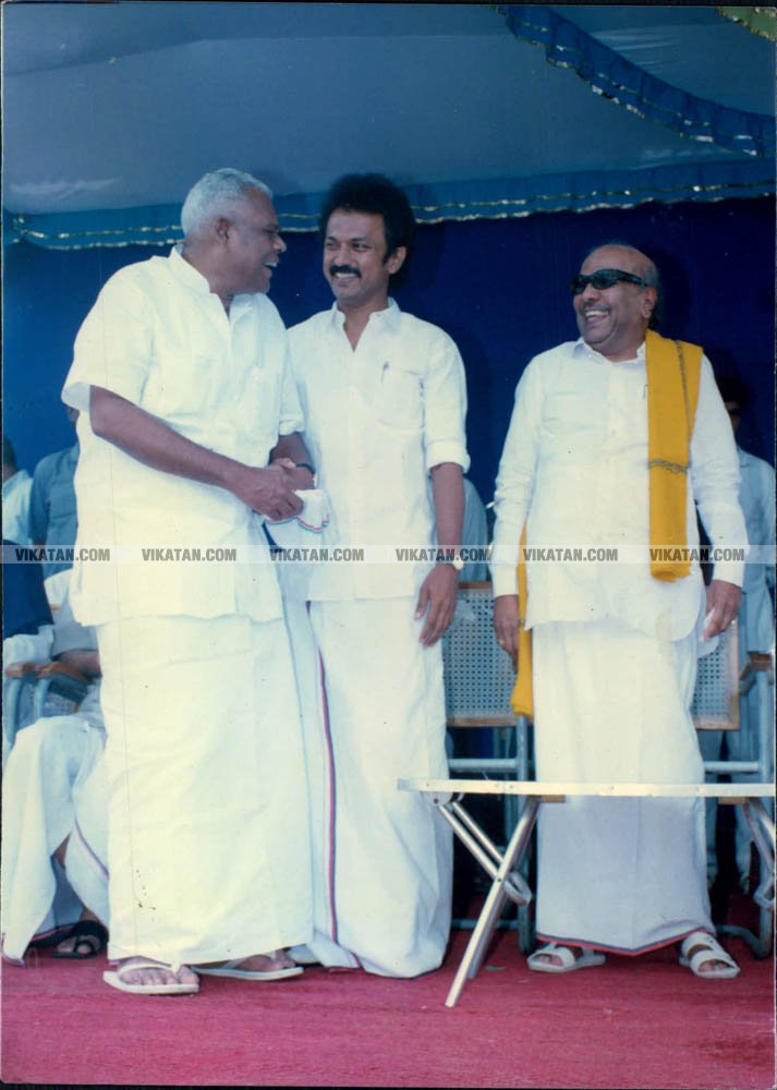 இளைஞரணி டூ தி.மு.க. தலைமை... மு.க.ஸ்டாலினின் சிறப்பு புகைப்படத் தொகுப்பு! #HBDStalin படங்கள்: சு.குமரேசன் இளைஞரணி டூ தி.மு.க. தலைமை... மு.க.ஸ்டாலினின் சிறப்பு புகைப்படத் தொகுப்பு! #HBDStalin படங்கள்: சு.குமரேசன்