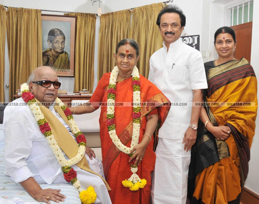 இளைஞரணி டூ தி.மு.க. தலைமை... மு.க.ஸ்டாலினின் சிறப்பு புகைப்படத் தொகுப்பு! #HBDStalin படங்கள்: சு.குமரேசன் இளைஞரணி டூ தி.மு.க. தலைமை... மு.க.ஸ்டாலினின் சிறப்பு புகைப்படத் தொகுப்பு! #HBDStalin படங்கள்: சு.குமரேசன்