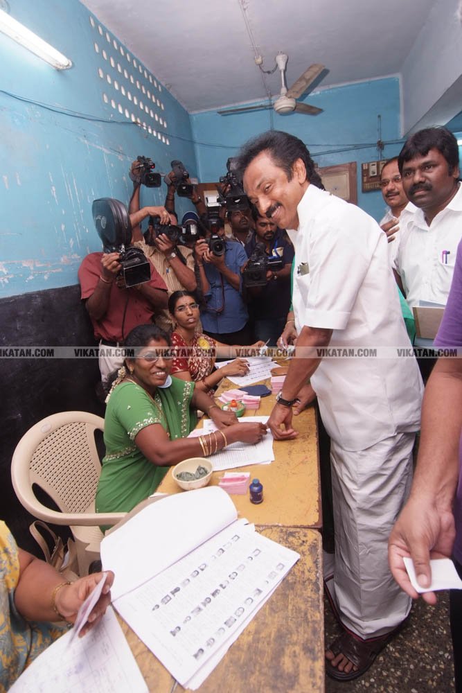 இளைஞரணி டூ தி.மு.க. தலைமை... மு.க.ஸ்டாலினின் சிறப்பு புகைப்படத் தொகுப்பு! #HBDStalin படங்கள்: சு.குமரேசன் இளைஞரணி டூ தி.மு.க. தலைமை... மு.க.ஸ்டாலினின் சிறப்பு புகைப்படத் தொகுப்பு! #HBDStalin படங்கள்: சு.குமரேசன்