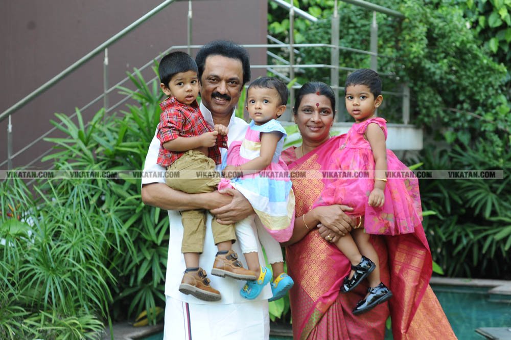 இளைஞரணி டூ தி.மு.க. தலைமை... மு.க.ஸ்டாலினின் சிறப்பு புகைப்படத் தொகுப்பு! #HBDStalin படங்கள்: சு.குமரேசன் இளைஞரணி டூ தி.மு.க. தலைமை... மு.க.ஸ்டாலினின் சிறப்பு புகைப்படத் தொகுப்பு! #HBDStalin படங்கள்: சு.குமரேசன்