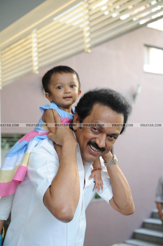 இளைஞரணி டூ தி.மு.க. தலைமை... மு.க.ஸ்டாலினின் சிறப்பு புகைப்படத் தொகுப்பு! #HBDStalin படங்கள்: சு.குமரேசன் இளைஞரணி டூ தி.மு.க. தலைமை... மு.க.ஸ்டாலினின் சிறப்பு புகைப்படத் தொகுப்பு! #HBDStalin படங்கள்: சு.குமரேசன்
