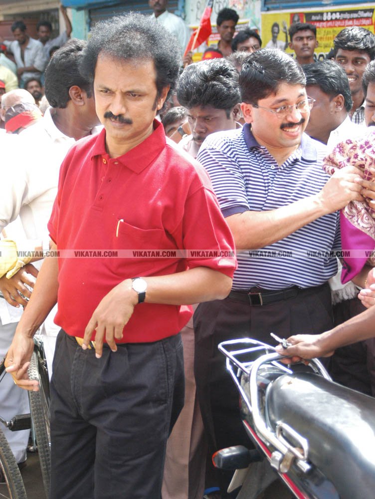 இளைஞரணி டூ தி.மு.க. தலைமை... மு.க.ஸ்டாலினின் சிறப்பு புகைப்படத் தொகுப்பு! #HBDStalin படங்கள்: சு.குமரேசன் இளைஞரணி டூ தி.மு.க. தலைமை... மு.க.ஸ்டாலினின் சிறப்பு புகைப்படத் தொகுப்பு! #HBDStalin படங்கள்: சு.குமரேசன்