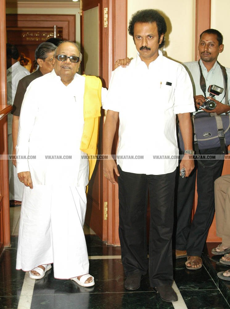 இளைஞரணி டூ தி.மு.க. தலைமை... மு.க.ஸ்டாலினின் சிறப்பு புகைப்படத் தொகுப்பு! #HBDStalin படங்கள்: சு.குமரேசன் இளைஞரணி டூ தி.மு.க. தலைமை... மு.க.ஸ்டாலினின் சிறப்பு புகைப்படத் தொகுப்பு! #HBDStalin படங்கள்: சு.குமரேசன்
