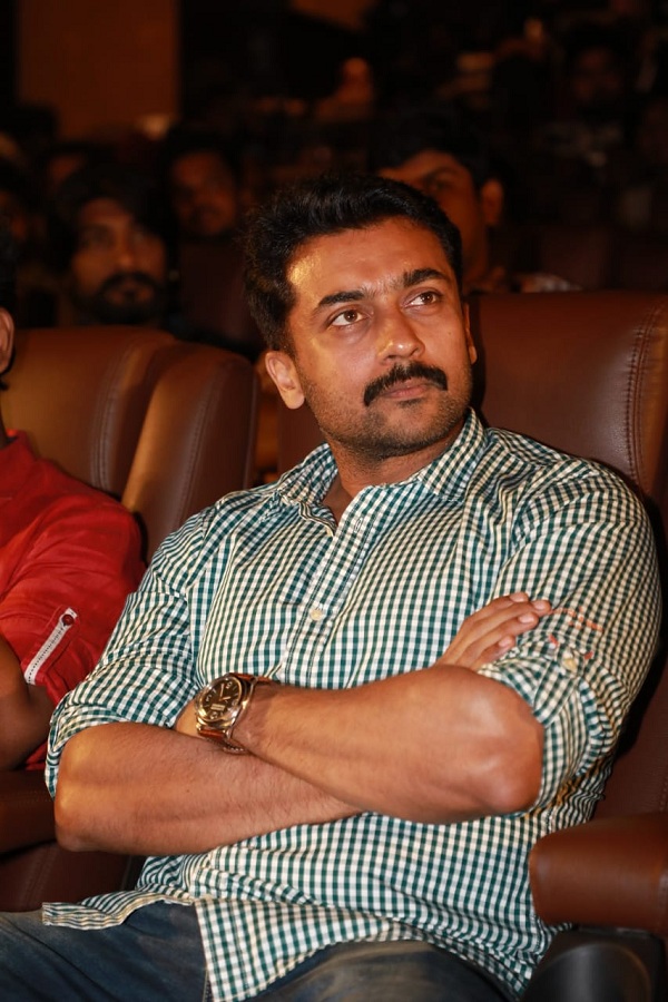 சூர்யா, கோவிந்த் வசந்தா, 'பரிதாபங்கள்' சுதாகர்... உறியடி 2 இசை வெளியீட்டு விழா படங்கள் சூர்யா, கோவிந்த் வசந்தா, 'பரிதாபங்கள்' சுதாகர்... உறியடி 2 இசை வெளியீட்டு விழா படங்கள்