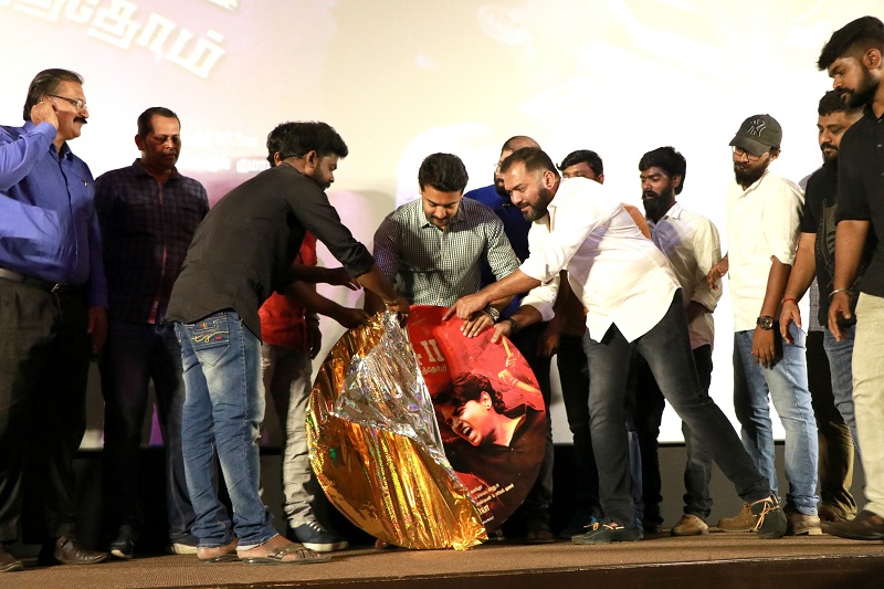 சூர்யா, கோவிந்த் வசந்தா, 'பரிதாபங்கள்' சுதாகர்... உறியடி 2 இசை வெளியீட்டு விழா படங்கள் சூர்யா, கோவிந்த் வசந்தா, 'பரிதாபங்கள்' சுதாகர்... உறியடி 2 இசை வெளியீட்டு விழா படங்கள்