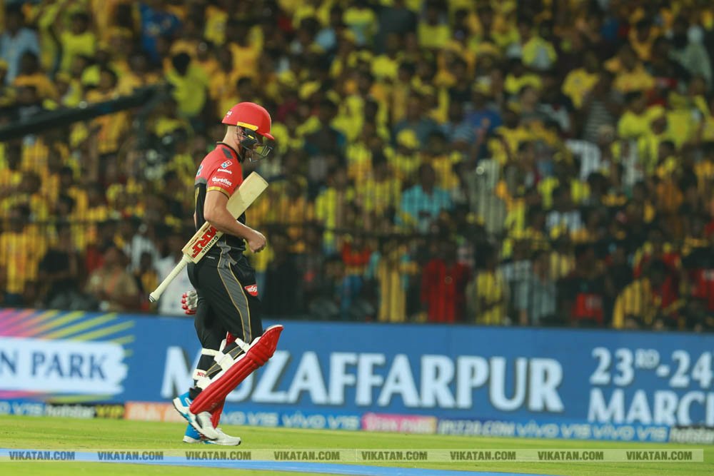 CSK vs RCB: சென்னையில் நடைபெற்ற முதல் ஐ.பி.எல். போட்டி.... புகைப்படத் தொகுப்பு... CSK vs RCB: சென்னையில் நடைபெற்ற முதல் ஐ.பி.எல். போட்டி.... புகைப்படத் தொகுப்பு...