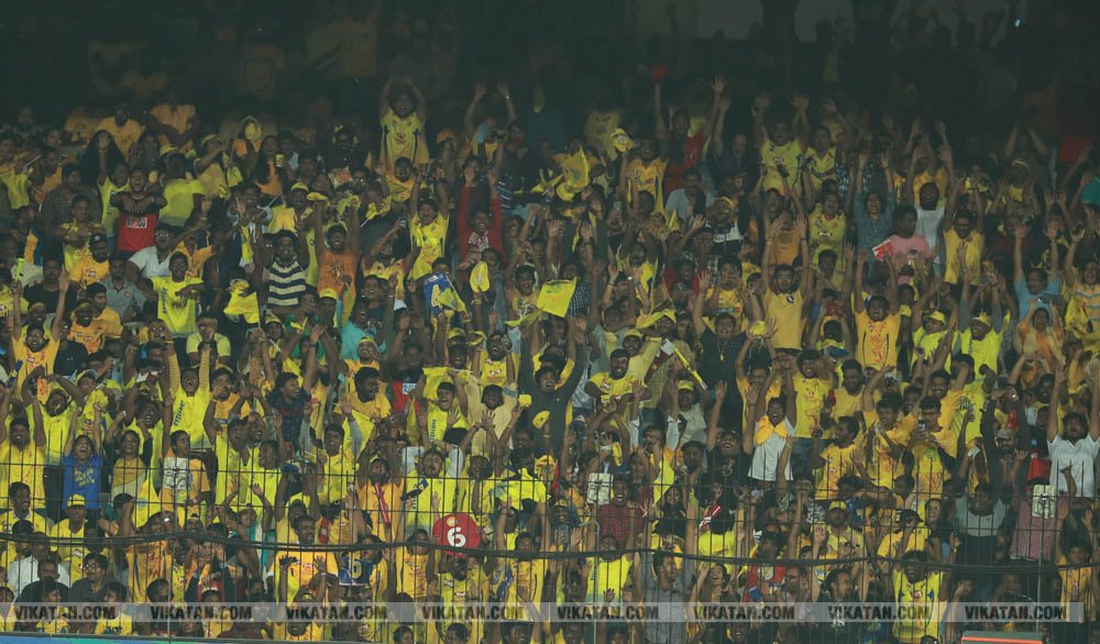 CSK vs RCB: சென்னையில் நடைபெற்ற முதல் ஐ.பி.எல். போட்டி.... புகைப்படத் தொகுப்பு... CSK vs RCB: சென்னையில் நடைபெற்ற முதல் ஐ.பி.எல். போட்டி.... புகைப்படத் தொகுப்பு...