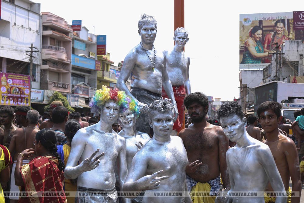 பவானி செல்லியாண்டியம்மன் மாசி திருவிழா சேற்று வேசம்! பவானி செல்லியாண்டியம்மன் மாசி திருவிழா சேற்று வேசம்!