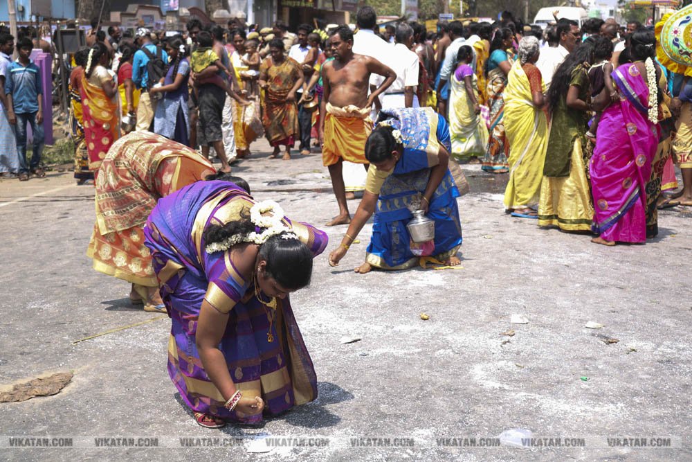 பவானி செல்லியாண்டியம்மன் மாசி திருவிழா சேற்று வேசம்! பவானி செல்லியாண்டியம்மன் மாசி திருவிழா சேற்று வேசம்!