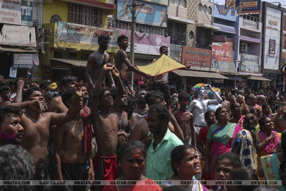 பவானி செல்லியாண்டியம்மன் மாசி திருவிழா சேற்று வேசம்! பவானி செல்லியாண்டியம்மன் மாசி திருவிழா சேற்று வேசம்!