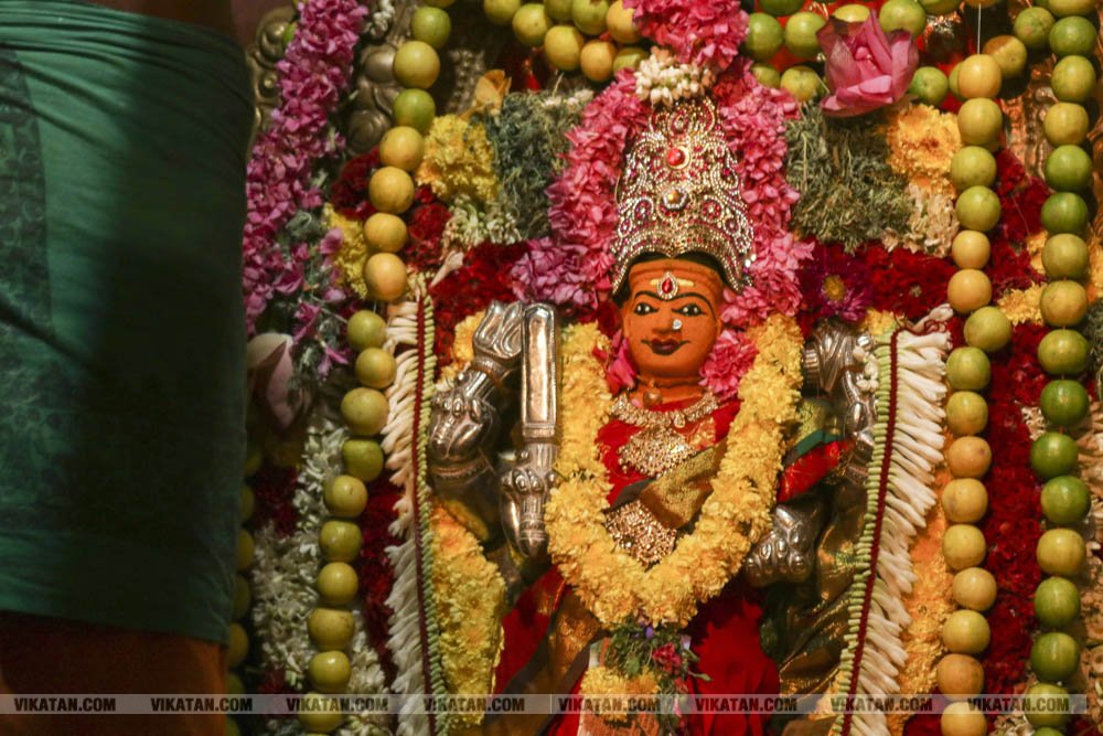 பவானி செல்லியாண்டியம்மன் மாசி திருவிழா சேற்று வேசம்! பவானி செல்லியாண்டியம்மன் மாசி திருவிழா சேற்று வேசம்!