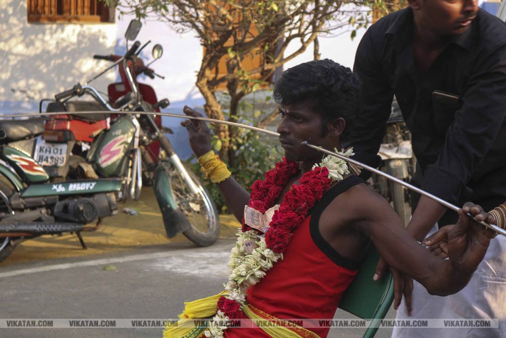 பவானி செல்லியாண்டியம்மன் மாசி திருவிழா சேற்று வேசம்! பவானி செல்லியாண்டியம்மன் மாசி திருவிழா சேற்று வேசம்!