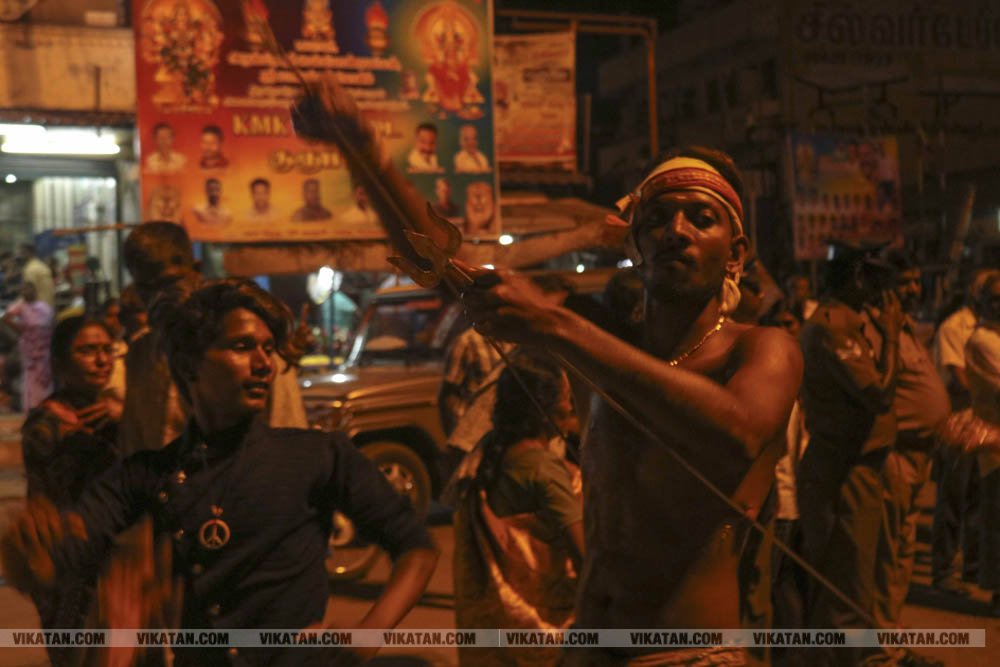 பவானி செல்லியாண்டியம்மன் மாசி திருவிழா சேற்று வேசம்! பவானி செல்லியாண்டியம்மன் மாசி திருவிழா சேற்று வேசம்!