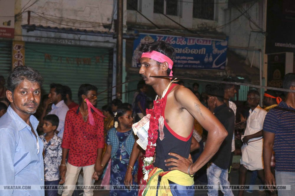பவானி செல்லியாண்டியம்மன் மாசி திருவிழா சேற்று வேசம்! பவானி செல்லியாண்டியம்மன் மாசி திருவிழா சேற்று வேசம்!