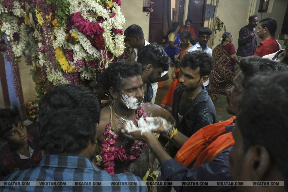 பவானி செல்லியாண்டியம்மன் மாசி திருவிழா சேற்று வேசம்! பவானி செல்லியாண்டியம்மன் மாசி திருவிழா சேற்று வேசம்!