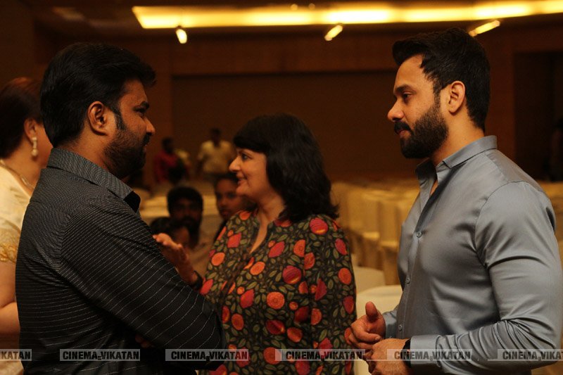 ஆர்யா-சாயிஷா திருமண வரவேற்பு ஆல்பம்..! ஆர்யா-சாயிஷா திருமண வரவேற்பு ஆல்பம்..!