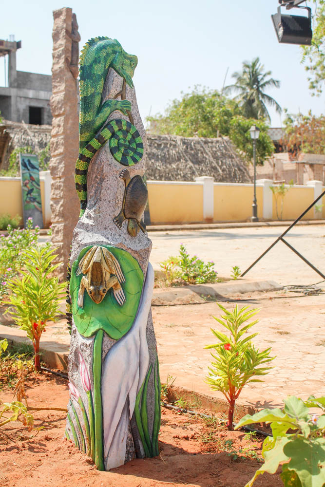 புதுச்சேரி முருங்கம்பாக்கத்தில் காட்டு விலங்குகளைக் கண்முன்னே நிறுத்திய வன உயிரின கலைக்கண்காட்சி! புதுச்சேரி முருங்கம்பாக்கத்தில் காட்டு விலங்குகளைக் கண்முன்னே நிறுத்திய வன உயிரின கலைக்கண்காட்சி!