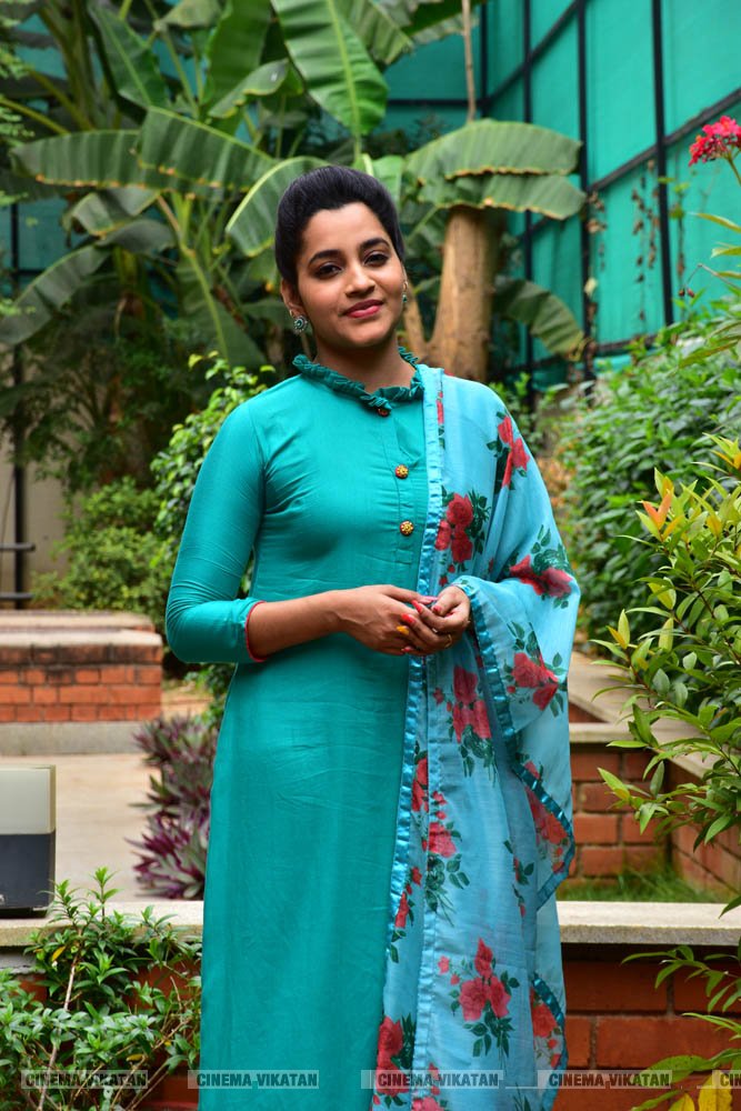 ‘ஜெயில்’ பட நாயகி அபர்ணதி லேட்டஸ்ட் ஸ்டில்ஸ்... ‘ஜெயில்’ பட நாயகி அபர்ணதி லேட்டஸ்ட் ஸ்டில்ஸ்...