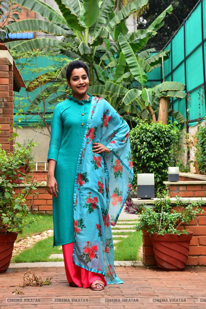 ‘ஜெயில்’ பட நாயகி அபர்ணதி லேட்டஸ்ட் ஸ்டில்ஸ்... ‘ஜெயில்’ பட நாயகி அபர்ணதி லேட்டஸ்ட் ஸ்டில்ஸ்...