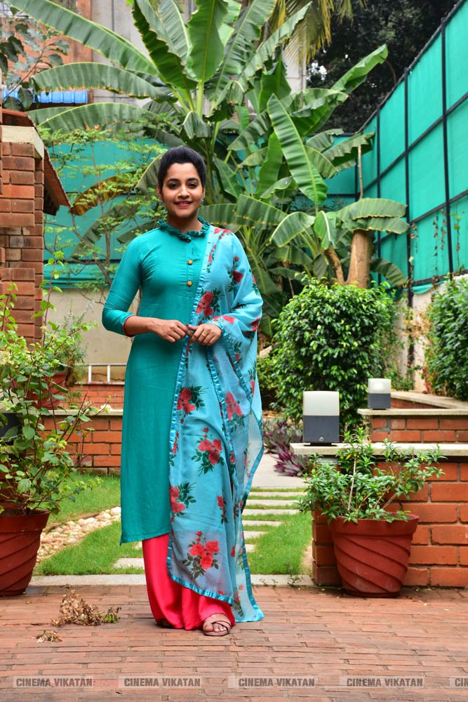 ‘ஜெயில்’ பட நாயகி அபர்ணதி லேட்டஸ்ட் ஸ்டில்ஸ்... ‘ஜெயில்’ பட நாயகி அபர்ணதி லேட்டஸ்ட் ஸ்டில்ஸ்...