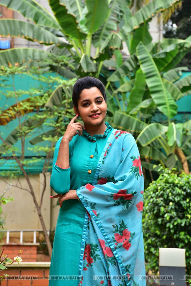 ‘ஜெயில்’ பட நாயகி அபர்ணதி லேட்டஸ்ட் ஸ்டில்ஸ்... ‘ஜெயில்’ பட நாயகி அபர்ணதி லேட்டஸ்ட் ஸ்டில்ஸ்...