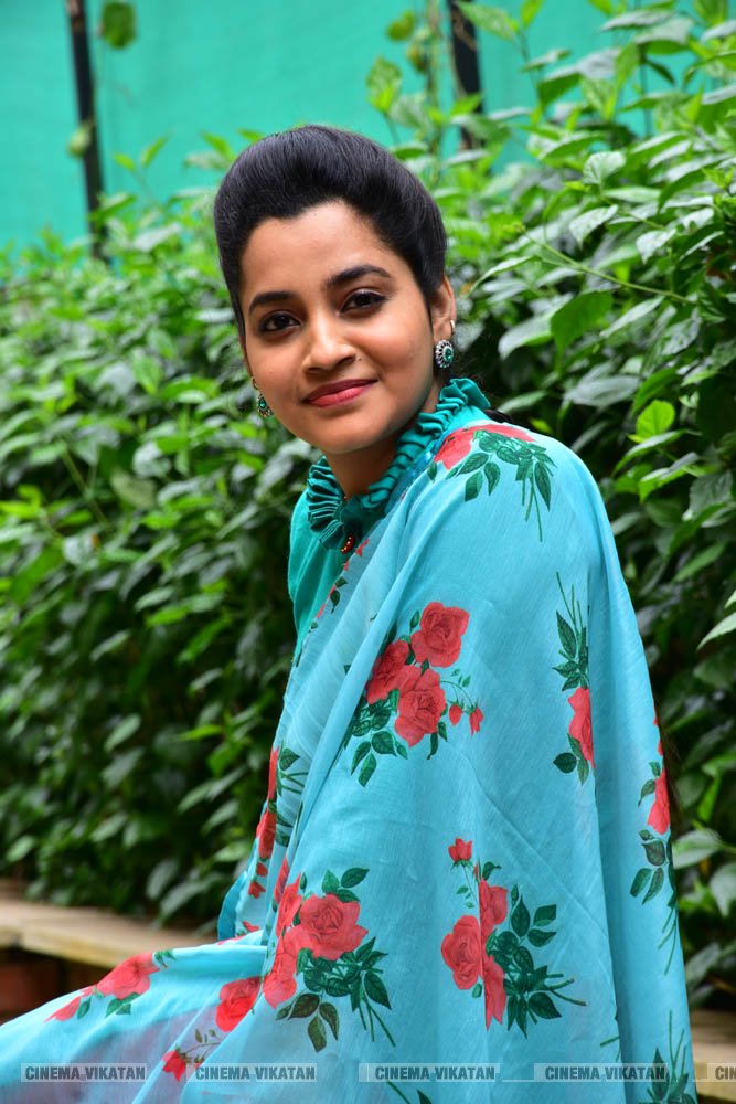 ‘ஜெயில்’ பட நாயகி அபர்ணதி லேட்டஸ்ட் ஸ்டில்ஸ்... ‘ஜெயில்’ பட நாயகி அபர்ணதி லேட்டஸ்ட் ஸ்டில்ஸ்...