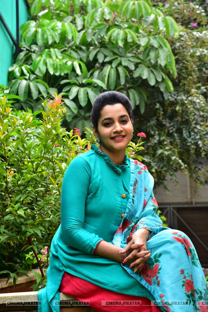 ‘ஜெயில்’ பட நாயகி அபர்ணதி லேட்டஸ்ட் ஸ்டில்ஸ்... ‘ஜெயில்’ பட நாயகி அபர்ணதி லேட்டஸ்ட் ஸ்டில்ஸ்...