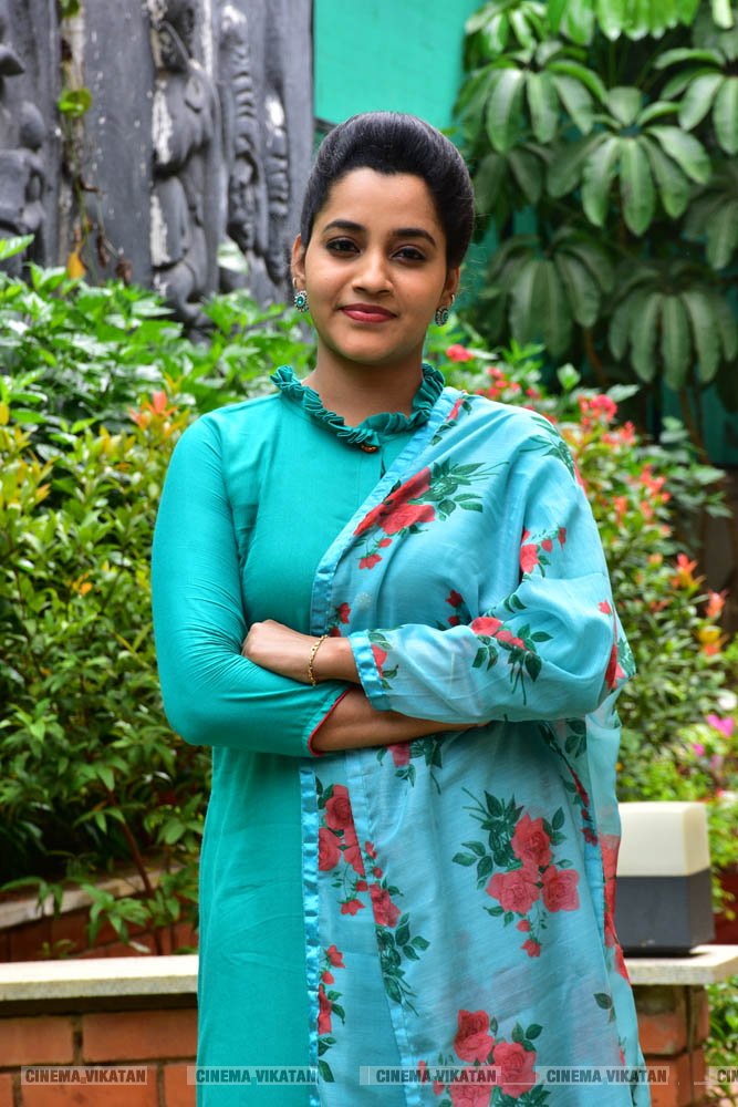 ‘ஜெயில்’ பட நாயகி அபர்ணதி லேட்டஸ்ட் ஸ்டில்ஸ்... ‘ஜெயில்’ பட நாயகி அபர்ணதி லேட்டஸ்ட் ஸ்டில்ஸ்...