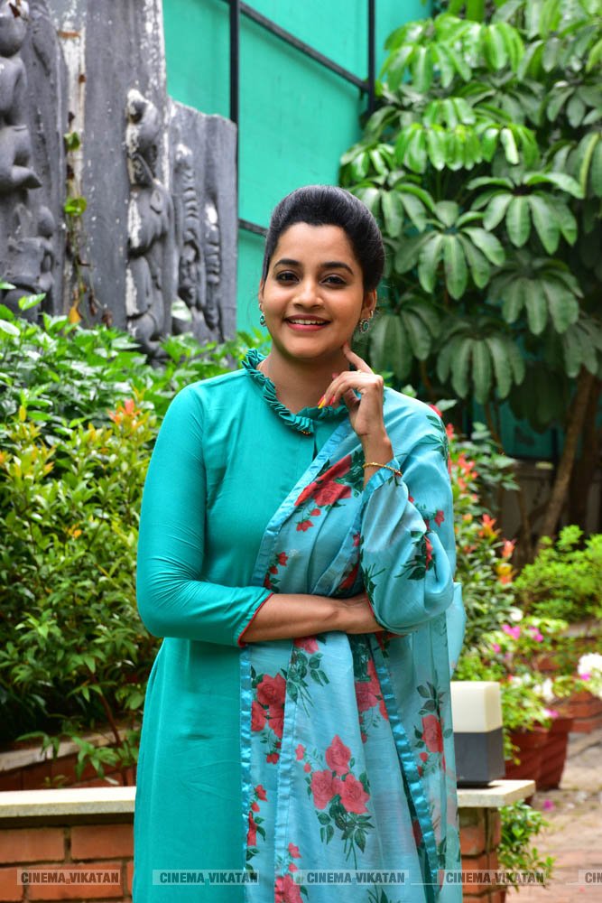 ‘ஜெயில்’ பட நாயகி அபர்ணதி லேட்டஸ்ட் ஸ்டில்ஸ்... ‘ஜெயில்’ பட நாயகி அபர்ணதி லேட்டஸ்ட் ஸ்டில்ஸ்...