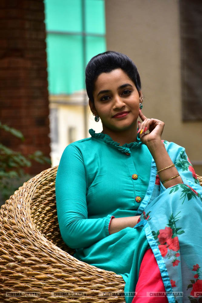 ‘ஜெயில்’ பட நாயகி அபர்ணதி லேட்டஸ்ட் ஸ்டில்ஸ்... ‘ஜெயில்’ பட நாயகி அபர்ணதி லேட்டஸ்ட் ஸ்டில்ஸ்...