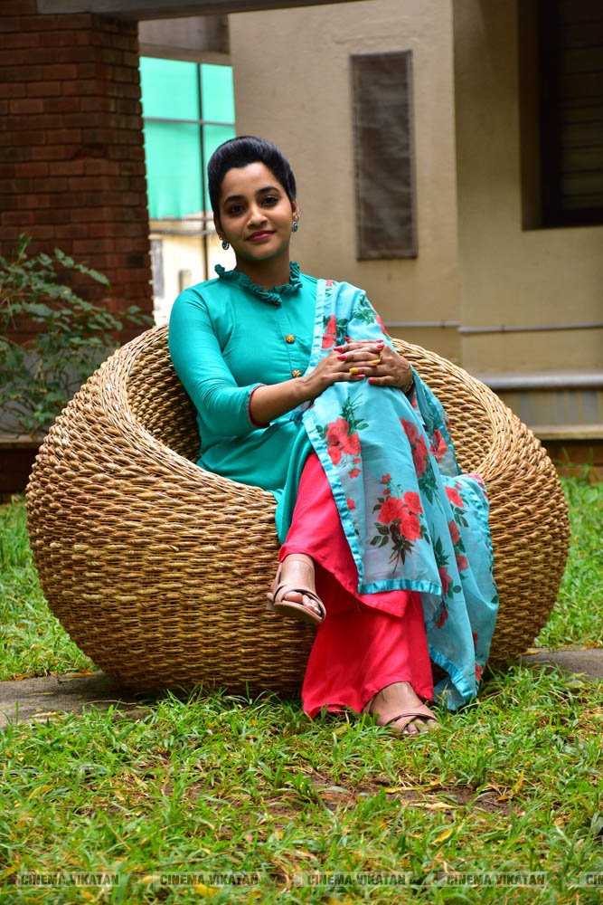 ‘ஜெயில்’ பட நாயகி அபர்ணதி லேட்டஸ்ட் ஸ்டில்ஸ்... ‘ஜெயில்’ பட நாயகி அபர்ணதி லேட்டஸ்ட் ஸ்டில்ஸ்...