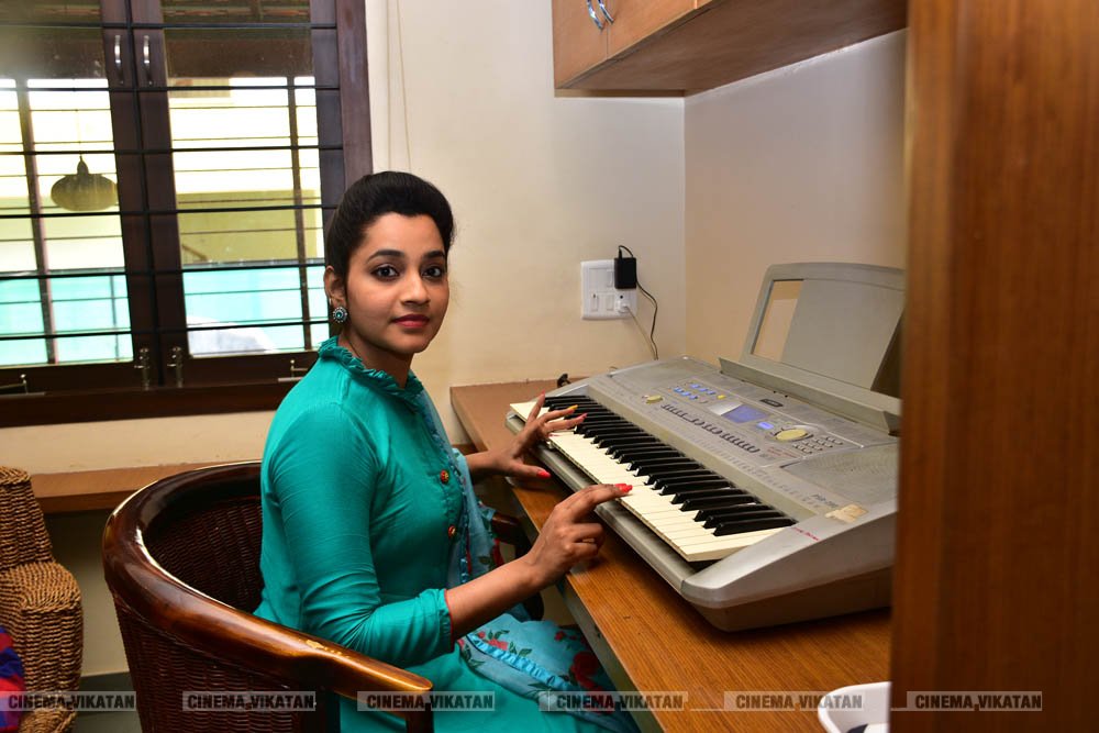 ‘ஜெயில்’ பட நாயகி அபர்ணதி லேட்டஸ்ட் ஸ்டில்ஸ்... ‘ஜெயில்’ பட நாயகி அபர்ணதி லேட்டஸ்ட் ஸ்டில்ஸ்...