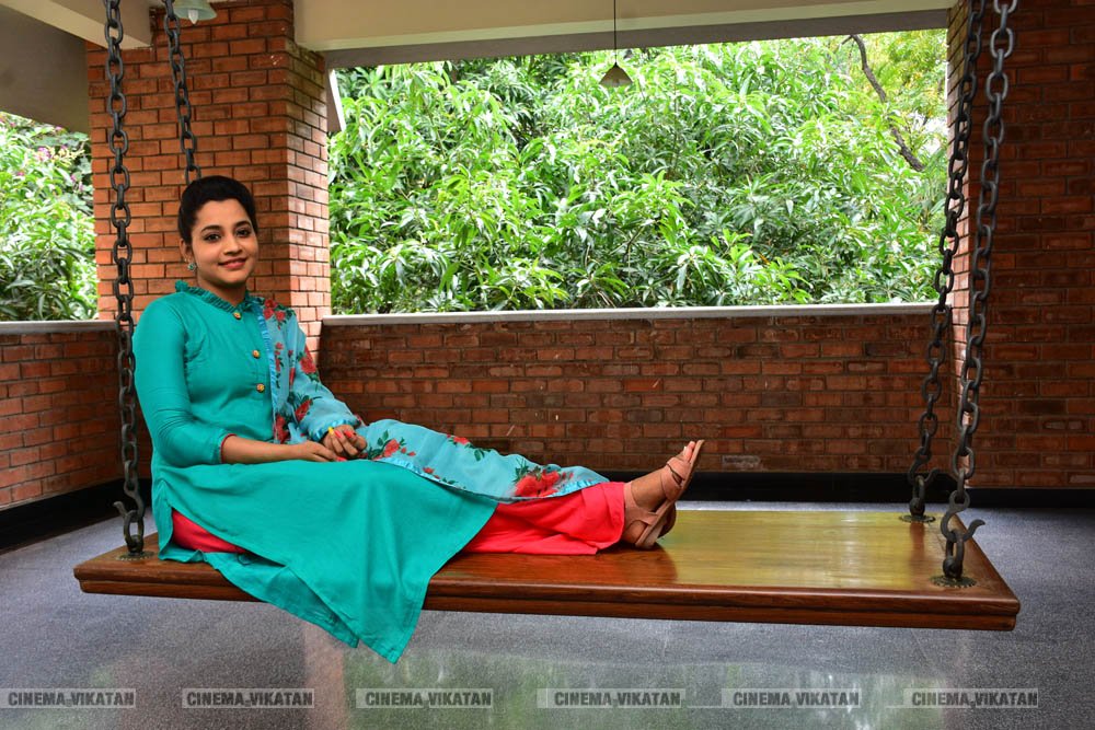 ‘ஜெயில்’ பட நாயகி அபர்ணதி லேட்டஸ்ட் ஸ்டில்ஸ்... ‘ஜெயில்’ பட நாயகி அபர்ணதி லேட்டஸ்ட் ஸ்டில்ஸ்...