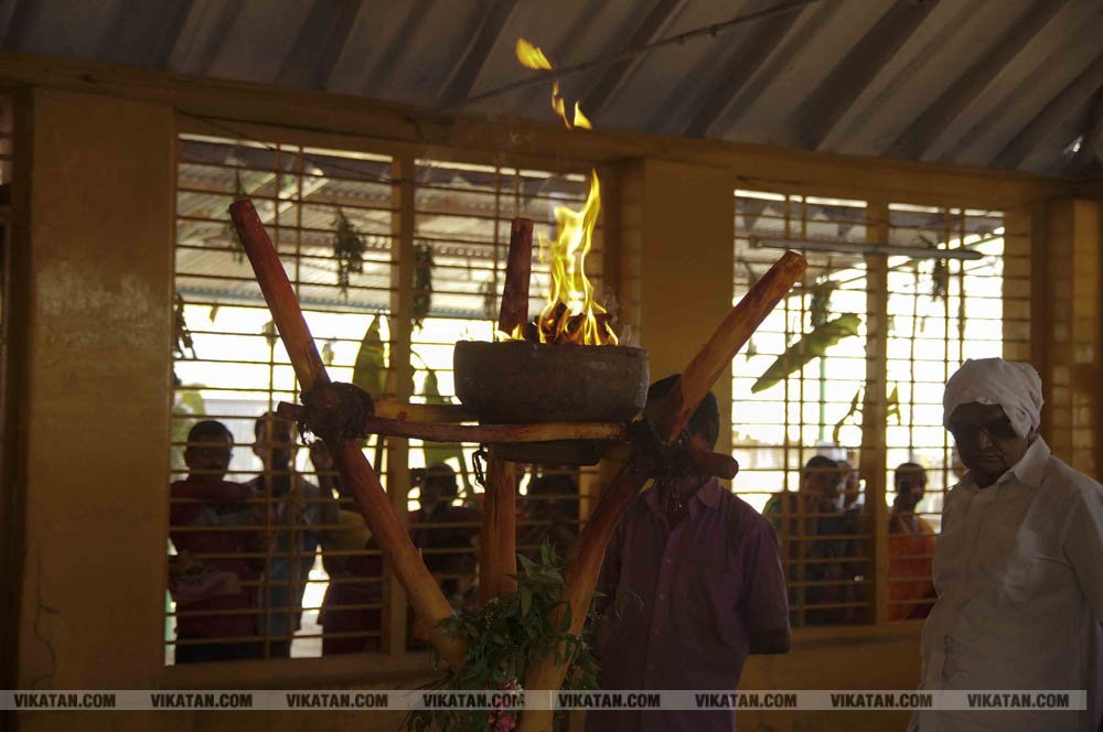 மஞ்சள் மாநகரம் மஞ்சளால் நனைந்தது கம்பம் எடுக்கும் விழா கோலாகலம்... சிறப்பு தொகுப்பு மஞ்சள் மாநகரம் மஞ்சளால் நனைந்தது கம்பம் எடுக்கும் விழா கோலாகலம்... சிறப்பு தொகுப்பு