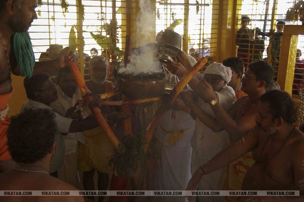 மஞ்சள் மாநகரம் மஞ்சளால் நனைந்தது கம்பம் எடுக்கும் விழா கோலாகலம்... சிறப்பு தொகுப்பு மஞ்சள் மாநகரம் மஞ்சளால் நனைந்தது கம்பம் எடுக்கும் விழா கோலாகலம்... சிறப்பு தொகுப்பு