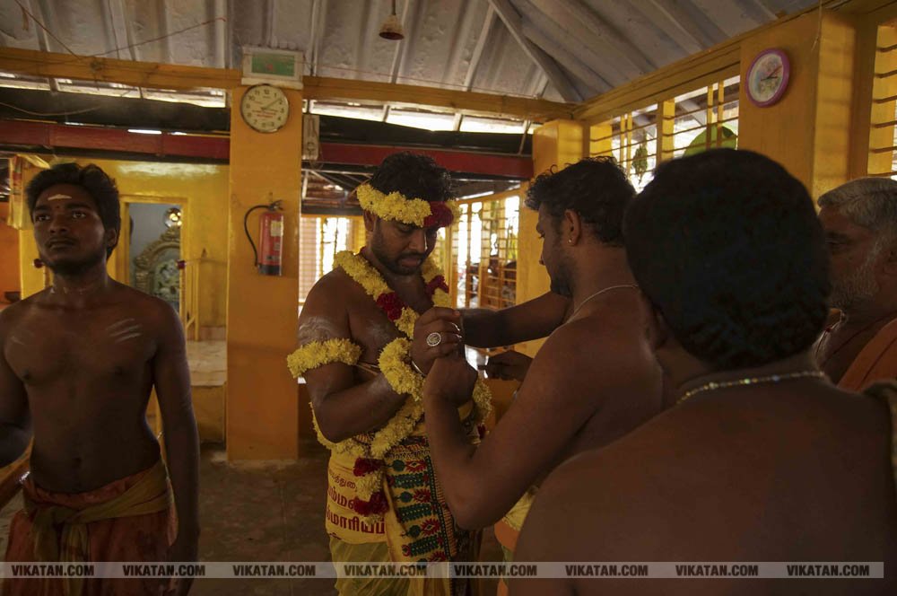 மஞ்சள் மாநகரம் மஞ்சளால் நனைந்தது கம்பம் எடுக்கும் விழா கோலாகலம்... சிறப்பு தொகுப்பு மஞ்சள் மாநகரம் மஞ்சளால் நனைந்தது கம்பம் எடுக்கும் விழா கோலாகலம்... சிறப்பு தொகுப்பு