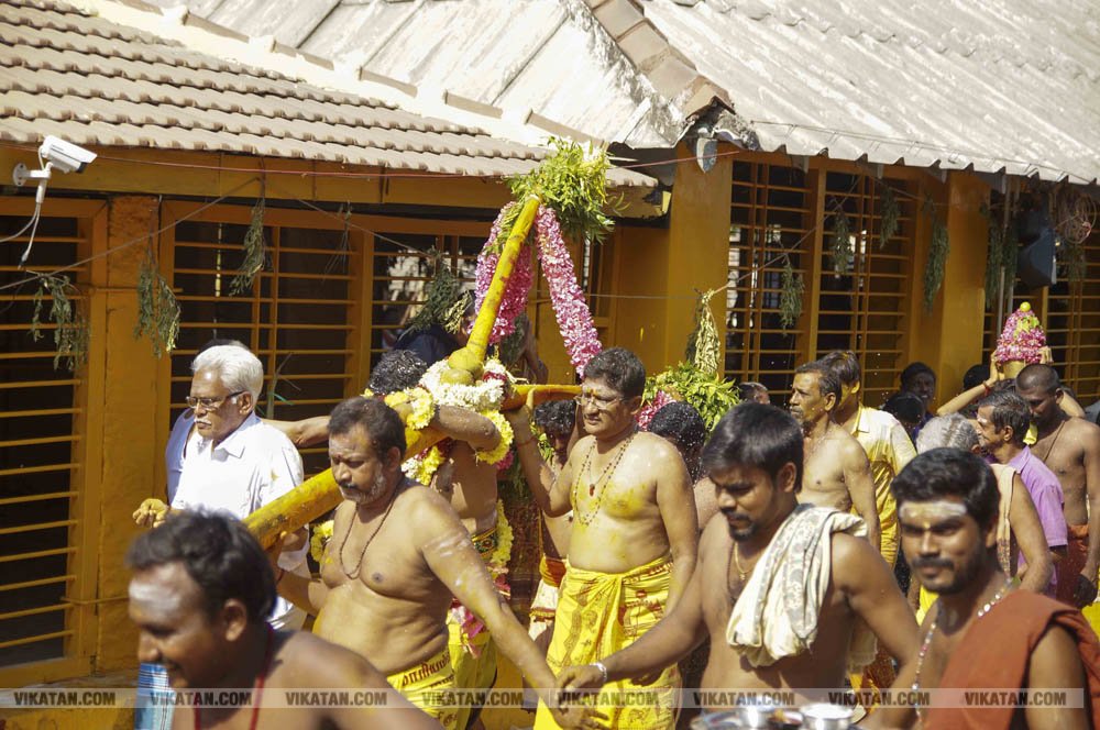 மஞ்சள் மாநகரம் மஞ்சளால் நனைந்தது கம்பம் எடுக்கும் விழா கோலாகலம்... சிறப்பு தொகுப்பு மஞ்சள் மாநகரம் மஞ்சளால் நனைந்தது கம்பம் எடுக்கும் விழா கோலாகலம்... சிறப்பு தொகுப்பு