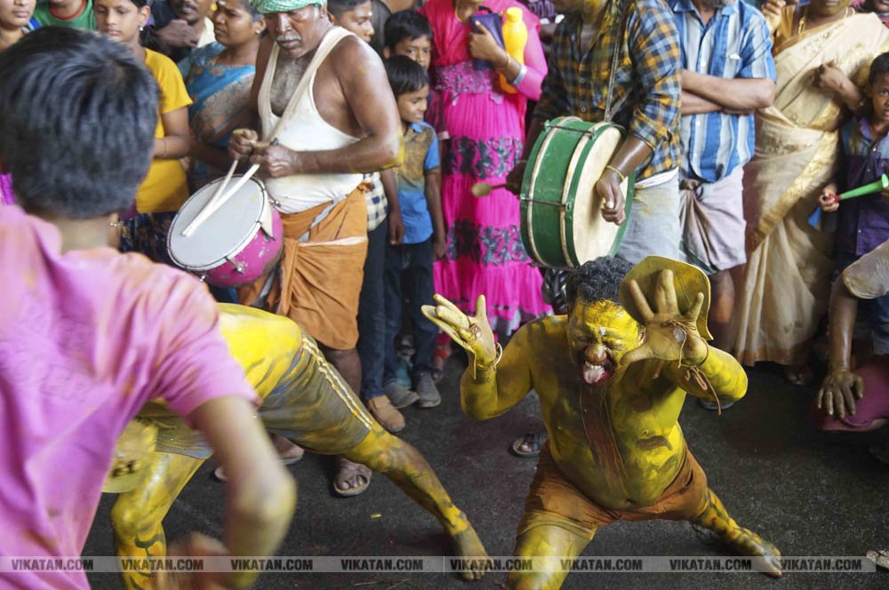 மஞ்சள் மாநகரம் மஞ்சளால் நனைந்தது கம்பம் எடுக்கும் விழா கோலாகலம்... சிறப்பு தொகுப்பு மஞ்சள் மாநகரம் மஞ்சளால் நனைந்தது கம்பம் எடுக்கும் விழா கோலாகலம்... சிறப்பு தொகுப்பு