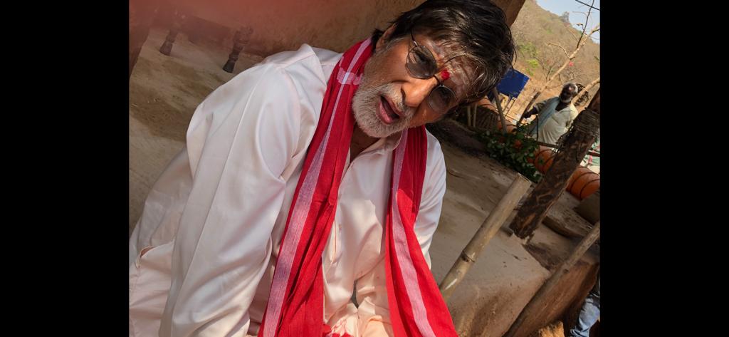 அமிதாப்-எஸ்.ஜே.சூர்யாவின் 'உயர்ந்த மனிதன்' ஷூட்டிங் ஸ்பாட் ஸ்டில்ஸ் அமிதாப்-எஸ்.ஜே.சூர்யாவின் 'உயர்ந்த மனிதன்' ஷூட்டிங் ஸ்பாட் ஸ்டில்ஸ்