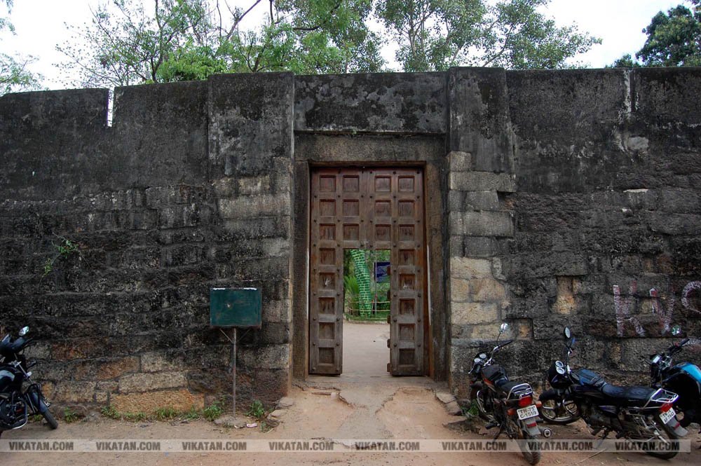குமரியின் புராதன சின்னமாக விளங்கும் புலியூர்குறிச்சி உதயகிரி கோட்டை குமரியின் புராதன சின்னமாக விளங்கும் புலியூர்குறிச்சி உதயகிரி கோட்டை