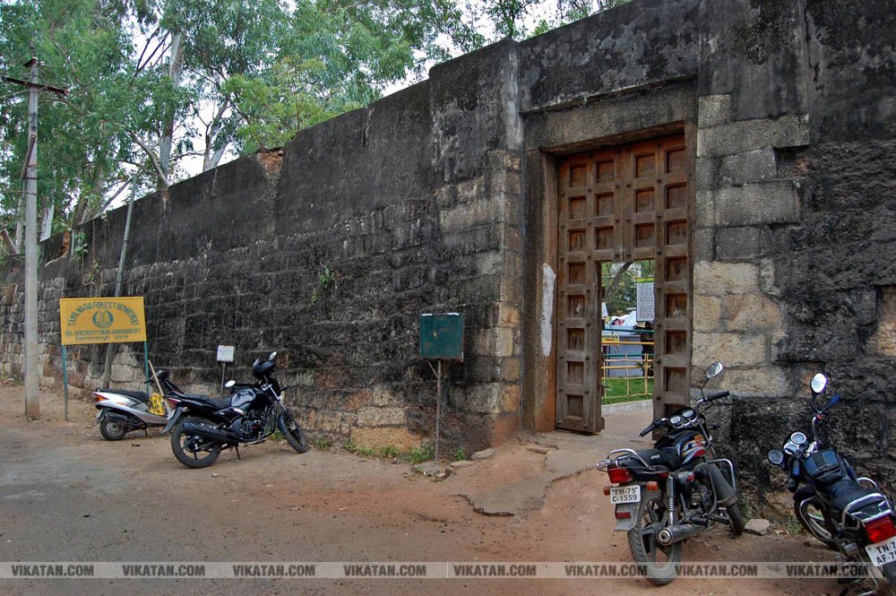 குமரியின் புராதன சின்னமாக விளங்கும் புலியூர்குறிச்சி உதயகிரி கோட்டை குமரியின் புராதன சின்னமாக விளங்கும் புலியூர்குறிச்சி உதயகிரி கோட்டை