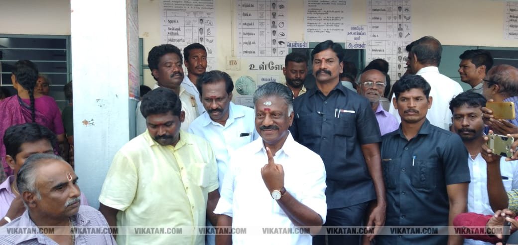 கமல், அஜித் முதல் முதல்வர் வரை... ஜனநாயகக் கடமையாற்றிய பிரபலங்கள்! - சிறப்பு புகைப்படத் தொகுப்பு கமல், அஜித் முதல் முதல்வர் வரை... ஜனநாயகக் கடமையாற்றிய பிரபலங்கள்! - சிறப்பு புகைப்படத் தொகுப்பு