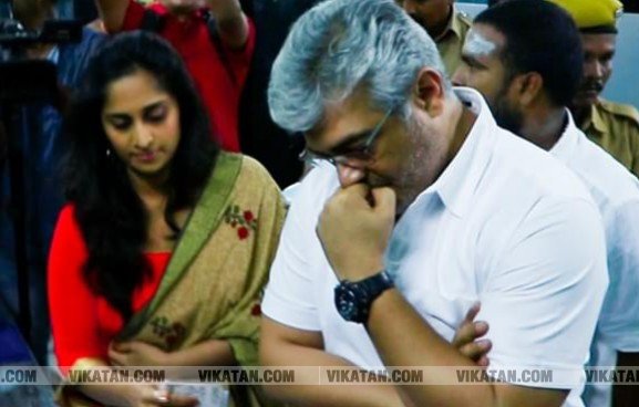 கமல், அஜித் முதல் முதல்வர் வரை... ஜனநாயகக் கடமையாற்றிய பிரபலங்கள்! - சிறப்பு புகைப்படத் தொகுப்பு கமல், அஜித் முதல் முதல்வர் வரை... ஜனநாயகக் கடமையாற்றிய பிரபலங்கள்! - சிறப்பு புகைப்படத் தொகுப்பு
