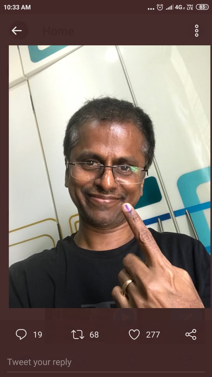 கமல், அஜித் முதல் முதல்வர் வரை... ஜனநாயகக் கடமையாற்றிய பிரபலங்கள்! - சிறப்பு புகைப்படத் தொகுப்பு கமல், அஜித் முதல் முதல்வர் வரை... ஜனநாயகக் கடமையாற்றிய பிரபலங்கள்! - சிறப்பு புகைப்படத் தொகுப்பு