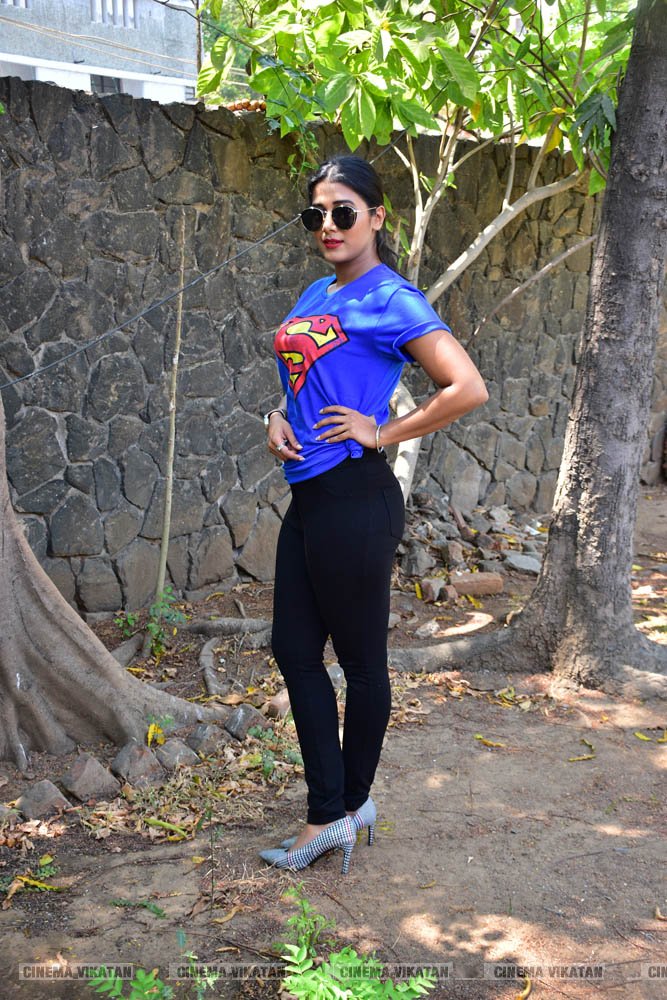 ஷில்பா மஞ்சுநாத் லேட்டஸ்ட் ஸ்டில்ஸ் ஷில்பா மஞ்சுநாத் லேட்டஸ்ட் ஸ்டில்ஸ்
