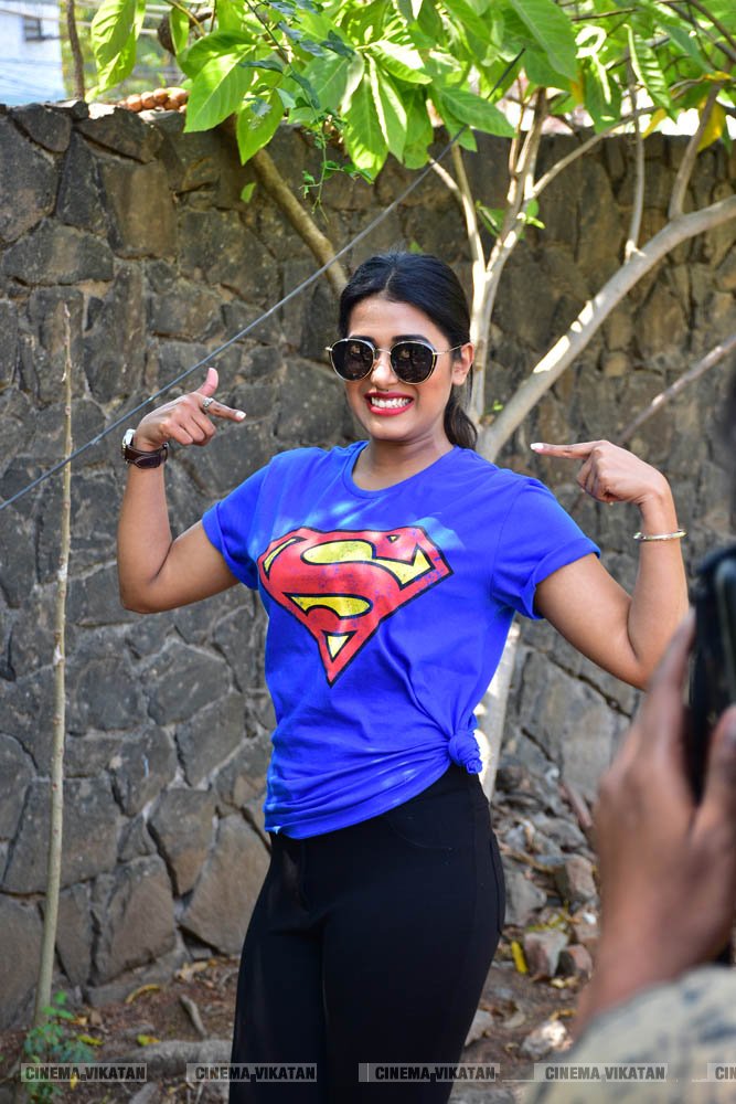 ஷில்பா மஞ்சுநாத் லேட்டஸ்ட் ஸ்டில்ஸ் ஷில்பா மஞ்சுநாத் லேட்டஸ்ட் ஸ்டில்ஸ்