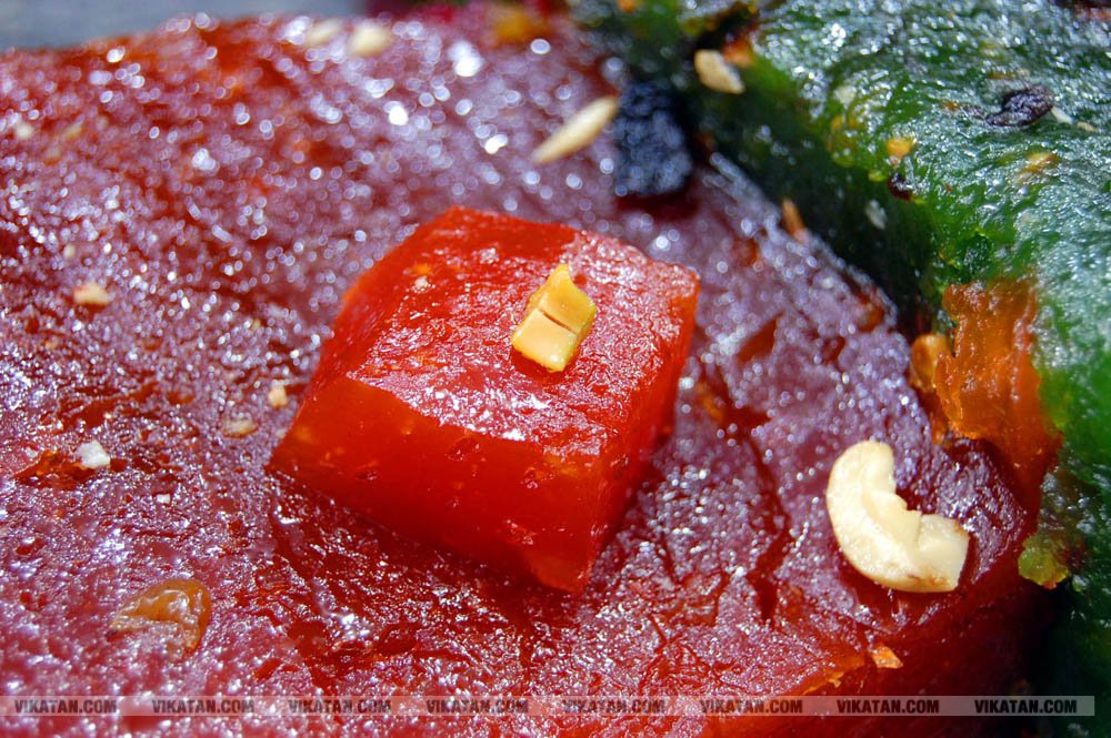 கேரளா புகழ் - கலர்ஃபுல் கோழிக்கோடு அல்வா.. சிறப்பு ஆல்பம் கேரளா புகழ் - கலர்ஃபுல் கோழிக்கோடு அல்வா.. சிறப்பு ஆல்பம்