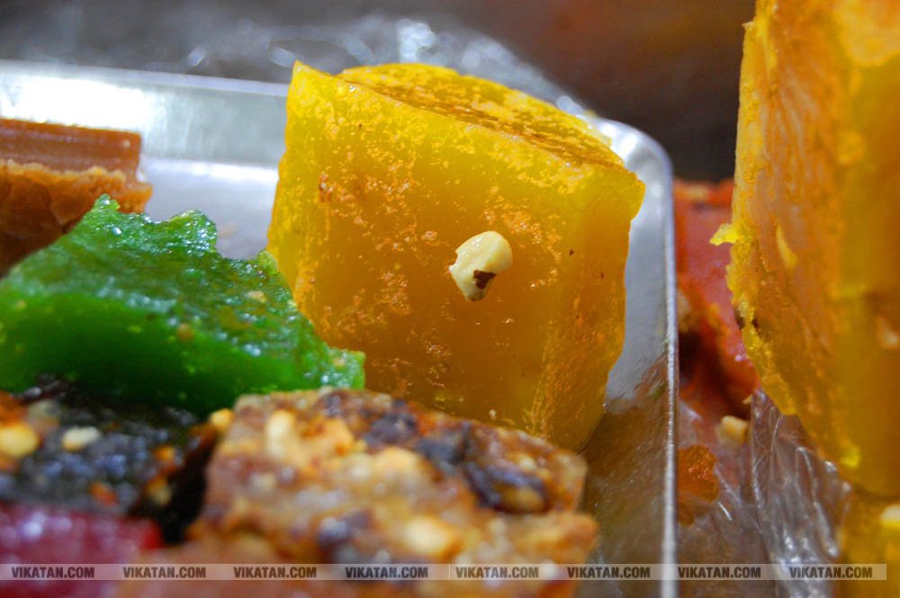 கேரளா புகழ் - கலர்ஃபுல் கோழிக்கோடு அல்வா.. சிறப்பு ஆல்பம் கேரளா புகழ் - கலர்ஃபுல் கோழிக்கோடு அல்வா.. சிறப்பு ஆல்பம்