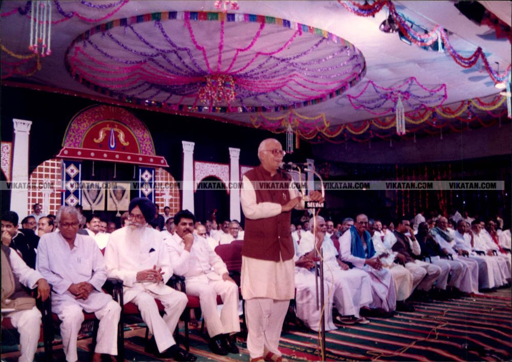 அரசியல்லா இதெல்லாம்... தமிழக தலைவர்களின் பழைய கூட்டணி க்ளிக்ஸ் அரசியல்லா இதெல்லாம்... தமிழக தலைவர்களின் பழைய கூட்டணி க்ளிக்ஸ்