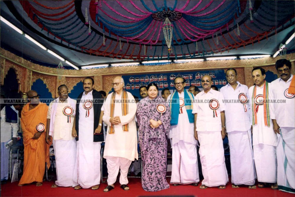 அரசியல்லா இதெல்லாம்... தமிழக தலைவர்களின் பழைய கூட்டணி க்ளிக்ஸ் அரசியல்லா இதெல்லாம்... தமிழக தலைவர்களின் பழைய கூட்டணி க்ளிக்ஸ்
